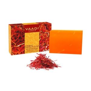 Мыло роскошный шафран - терапия отбеливания кожи (Luxurious Saffron Soap) Vaadi Herbals - 75 г.